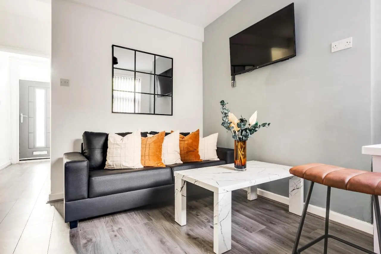Holiday home Vichy - Strathcona Suites, Houses In Wavertree Liverpool United Kingdom